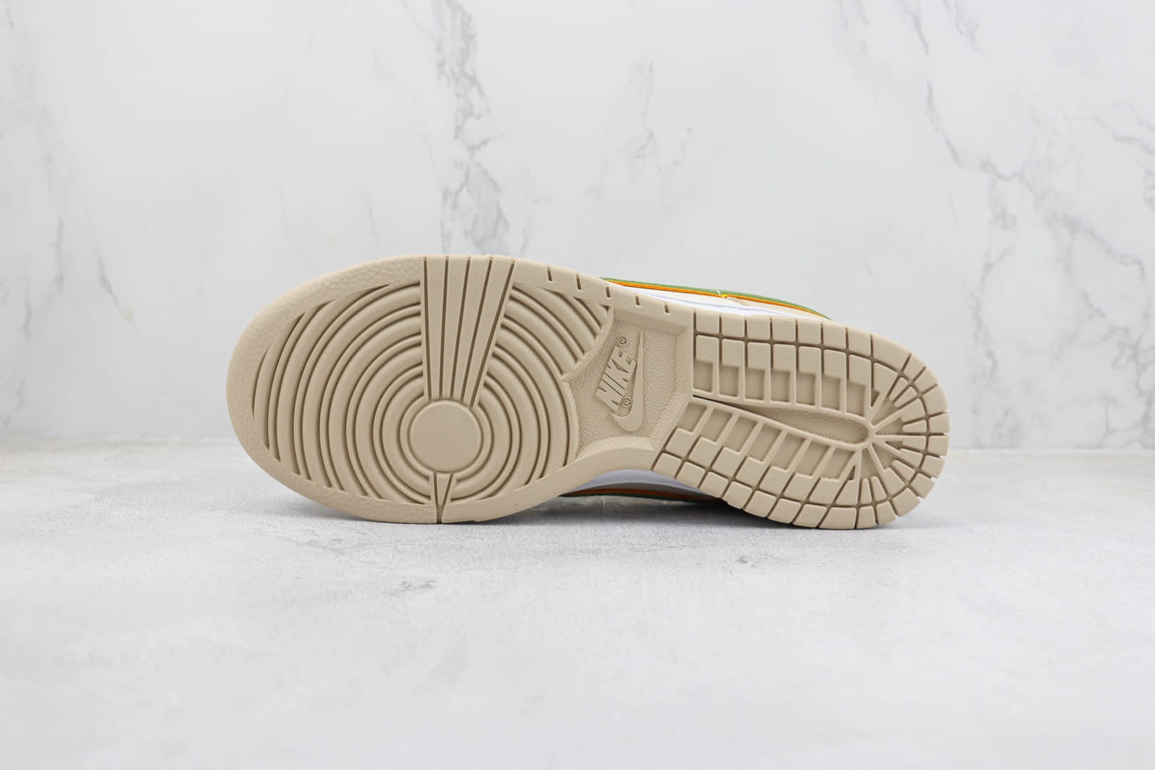 耐克Nike Dunk Low “Light Tan”纯原版本低帮Dunk深浅象牙拼色板鞋 莆田耐克货源 货号:FQ6869-131