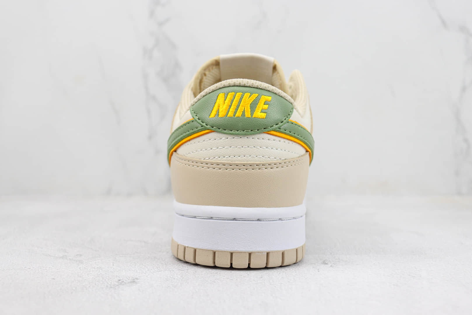 耐克Nike Dunk Low “Light Tan”纯原版本低帮Dunk深浅象牙拼色板鞋 莆田耐克货源 货号:FQ6869-131