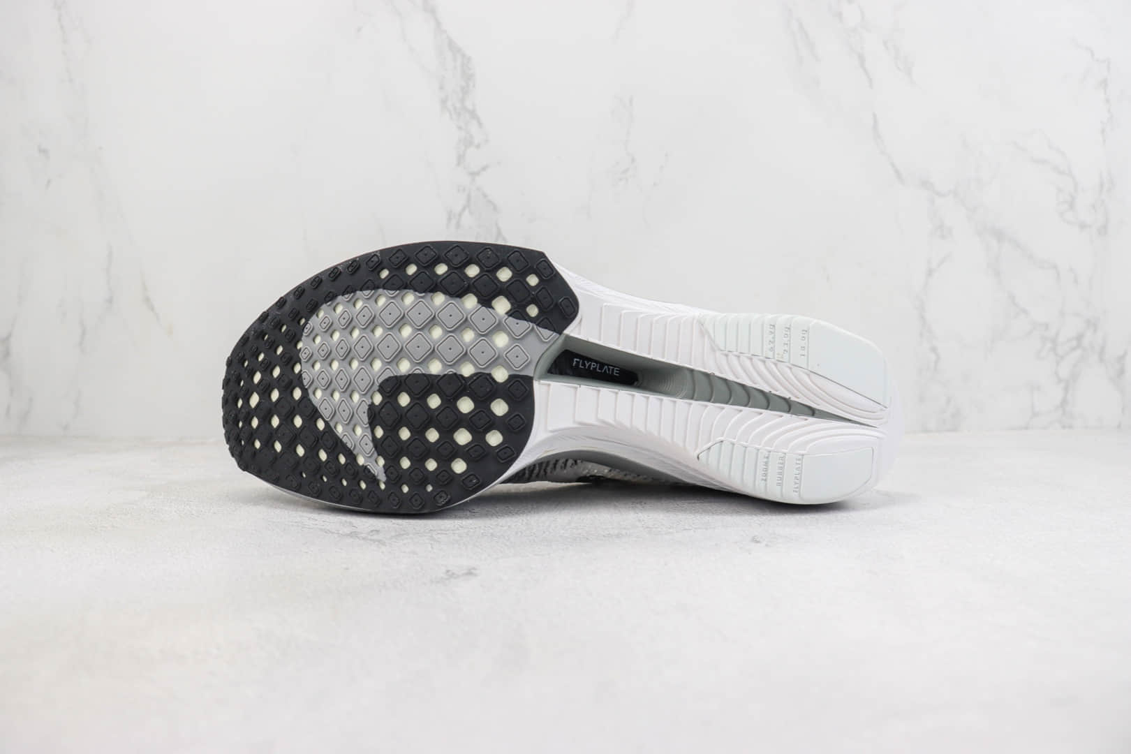 耐克Nike ZoomX Vaporfly NEXT% 3纯原版本破2白灰色专业马拉松超轻缓震跑鞋 莆田耐克货源 货号:DV4129-100