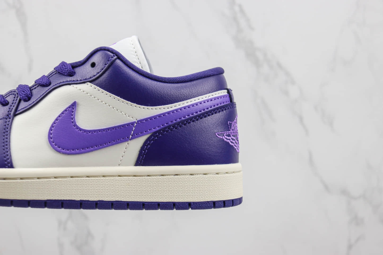 乔丹Air Jordan 1 Low纯原版本低帮AJ1白紫色板鞋 莆田AJ货源 货号:DC0774-502