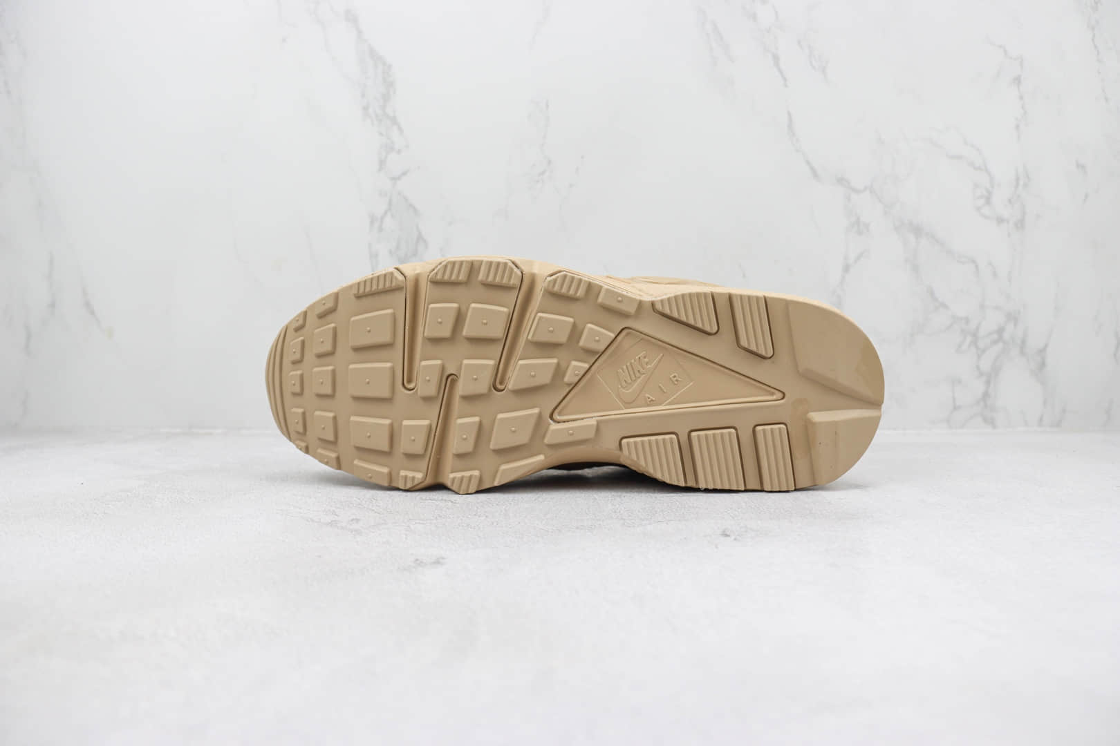 耐克Nike Air Huarache Runner纯原版本华莱士12代卡其色复古跑鞋 莆田耐克工厂 货号:DZ3306-200