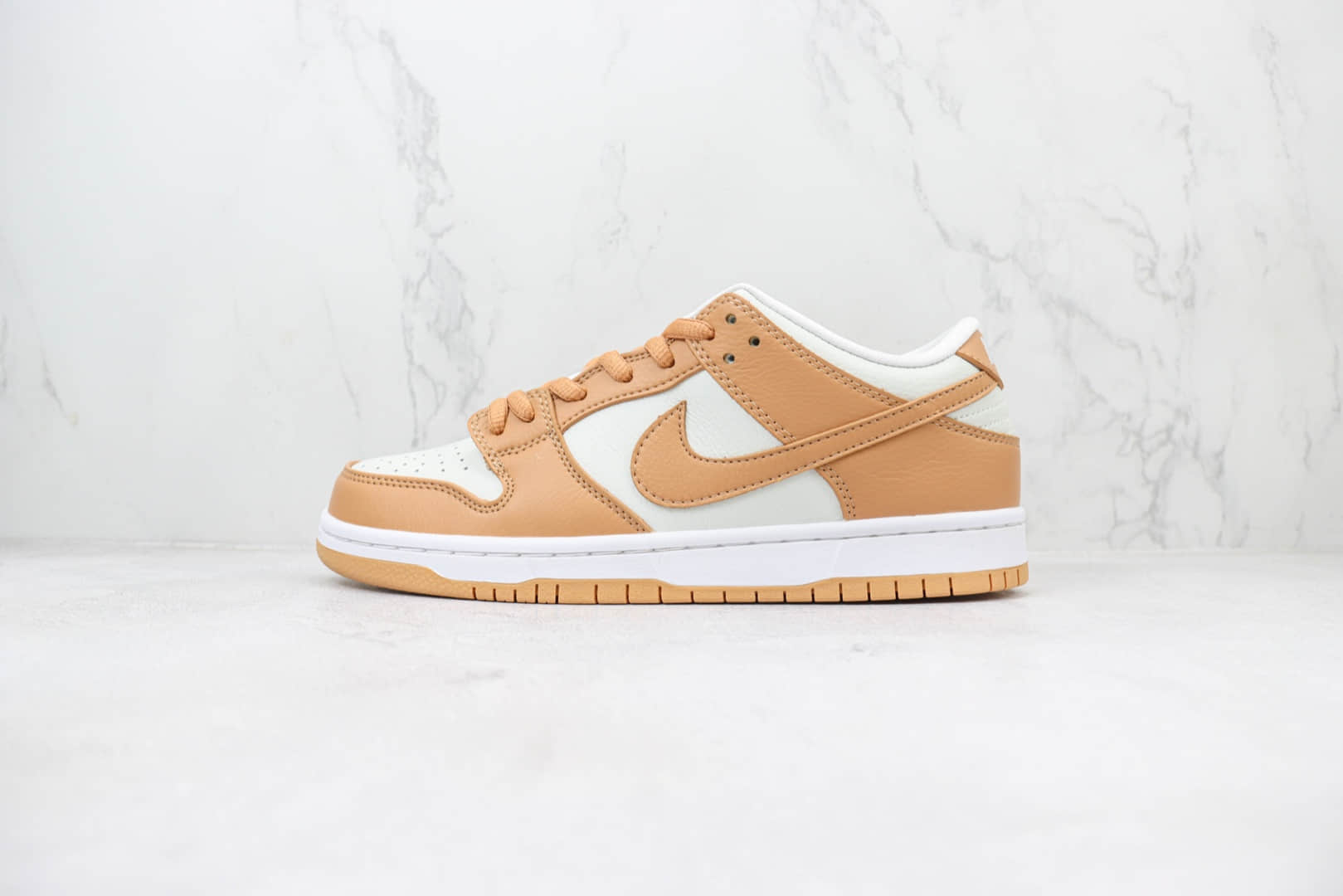 耐克Nike SB Dunk Low纯原版本低帮SB Dunk浅棕色板鞋 莆田耐克货源 (ID:100647) - 图片1