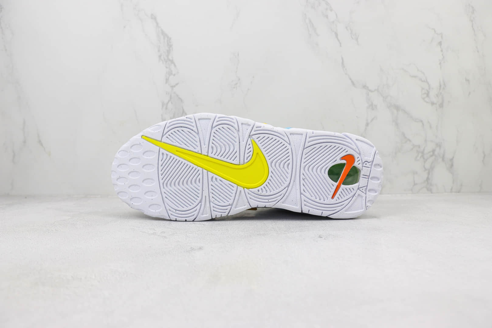 耐克Nike Air More Uptempo纯原版本皮蓬大AIR白橙黄蓝复古篮球鞋 莆田耐克工厂 货号:FJ4624-100