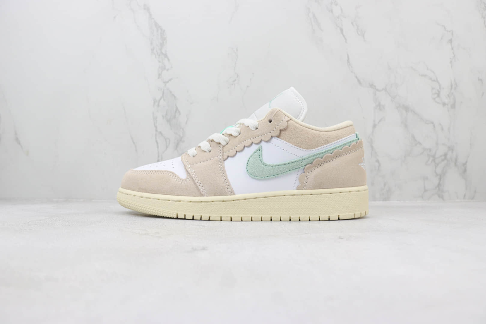 乔丹Air Jordan 1 Low纯原版本低帮AJ1米粉白板鞋 莆田AJ货源 货号:DZ5356-800