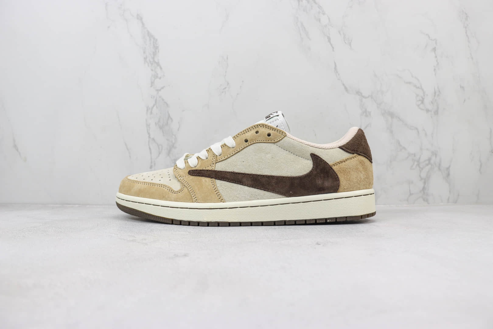 乔丹Travis Scott x Air Jordan 1 Low纯原版本TS联名低帮AJ1卡其黄摩卡棕反钩篮球鞋 莆田AJ货源 (ID:101126) - 图片1