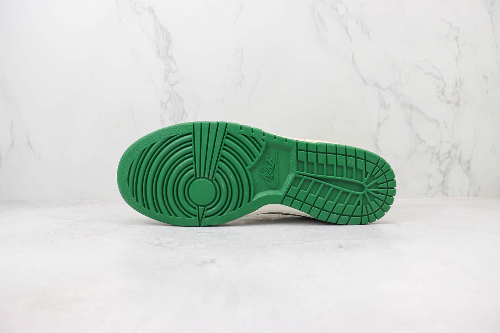 耐克Bape x Nike Dunk Low纯原版本猿人头联名Dunk米白绿低帮板鞋 莆田耐克工厂 货号:XH0923-154