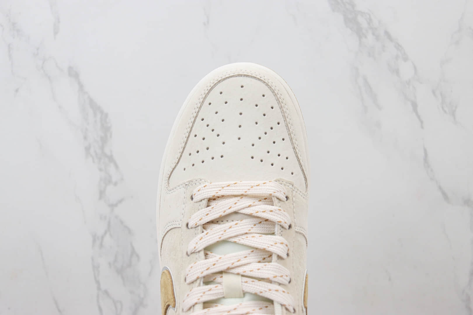 耐克Nike SB Dunk Low纯原版本低帮SB Dunk米黄色麂皮板鞋 莆田耐克货源 货号:DR2269-326