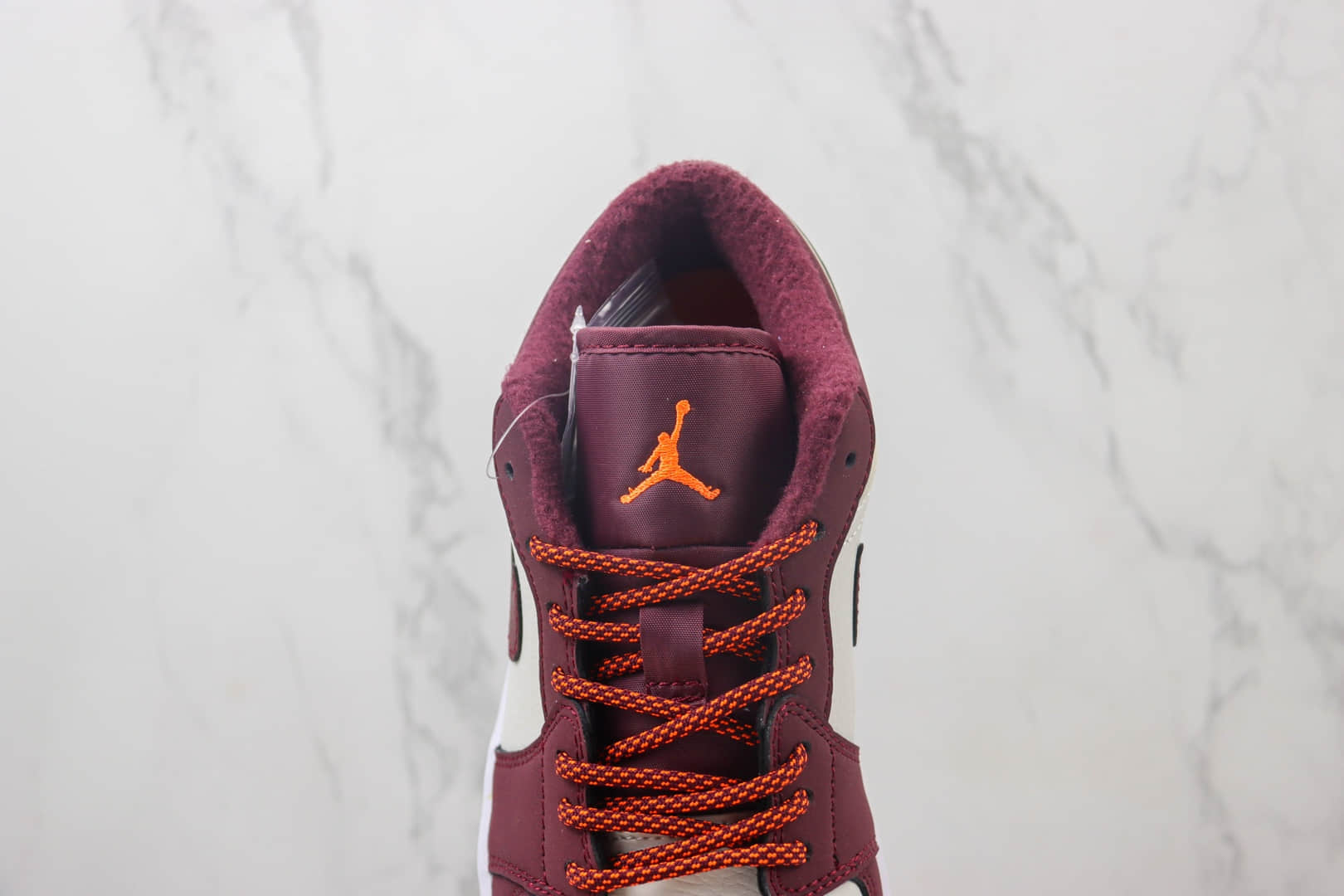 乔丹Air Jordan1 Low纯原版本低帮AJ1白酒红板鞋 莆田复刻鞋货源 货号:553560-068