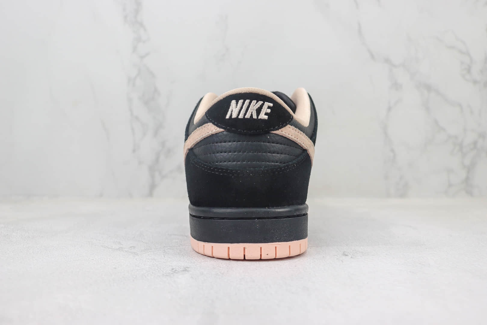 耐克Nike SB Dunk Low纯原版本低帮SB Dunk黑粉板鞋 莆田耐克工厂 货号:BQ6817-003