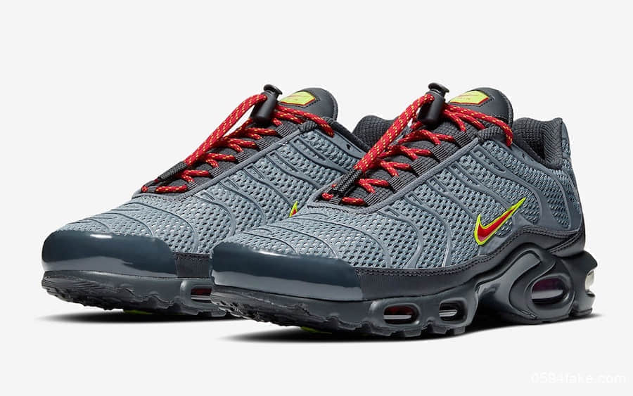 Nike Air Max Plus释出三款全新配色!