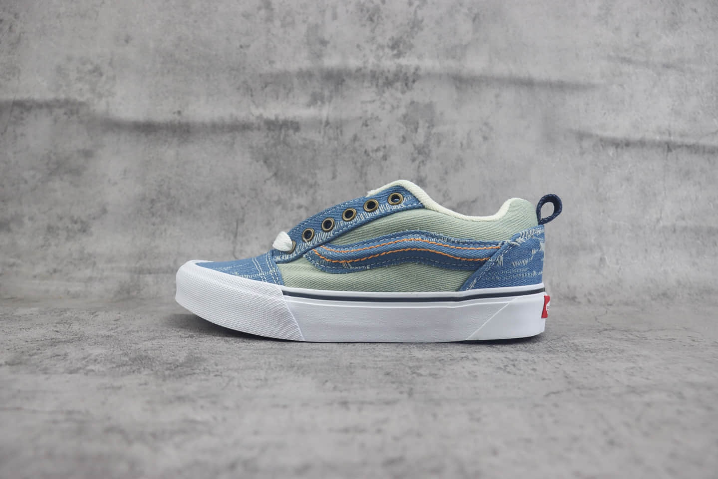 万斯Vans Vault Knu-Skool VR3 LX“Denim”纯原版本白蓝牛仔水洗做旧撕裂板鞋 莆田万斯货源 (ID:102263) - 图片1