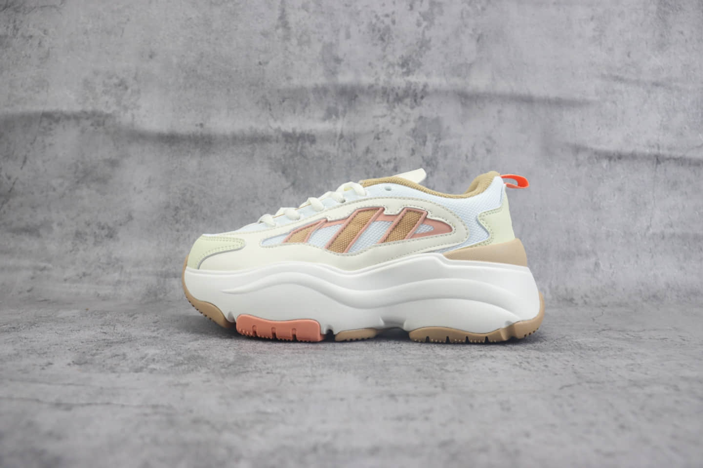 阿迪达斯adidas originals Ozgaia3.0纯原版本三叶草米粉色老爹鞋 莆田阿迪达斯货源 (ID:102279) - 图片1