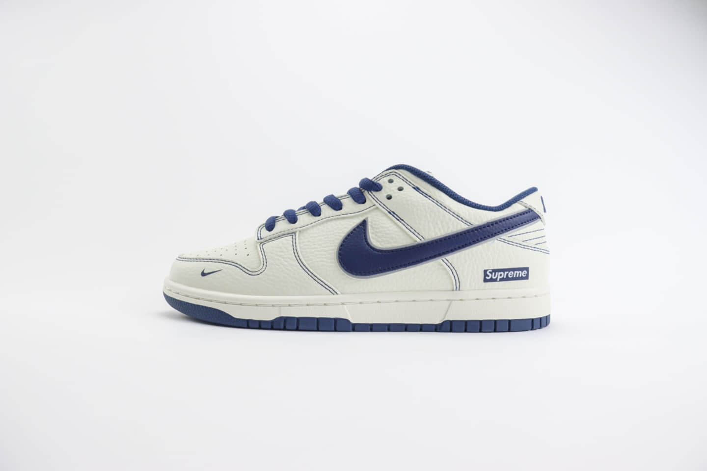 耐克Supreme x Nike SB Dunk Low纯原版本低帮SB Dunk联名LV白蓝板鞋 莆田耐克货源 (ID:102288) - 图片1