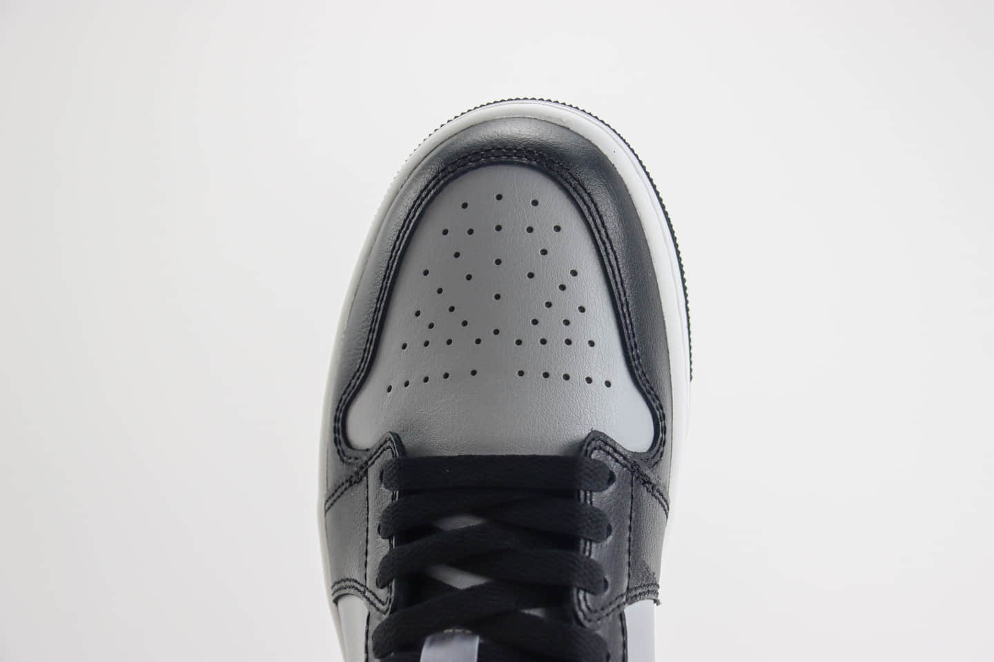 乔丹Air Jordan 1 Low纯原版本低帮AJ1黑灰红篮球鞋 莆田AJ货源 货号:DC0774-062