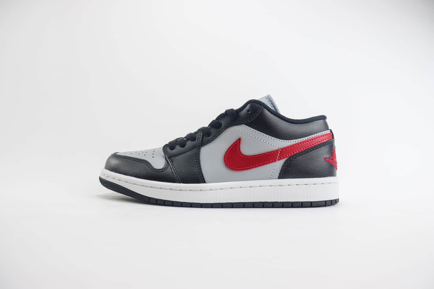 乔丹Air Jordan 1 Low纯原版本低帮AJ1黑灰红篮球鞋 莆田AJ货源 货号:DC0774-062