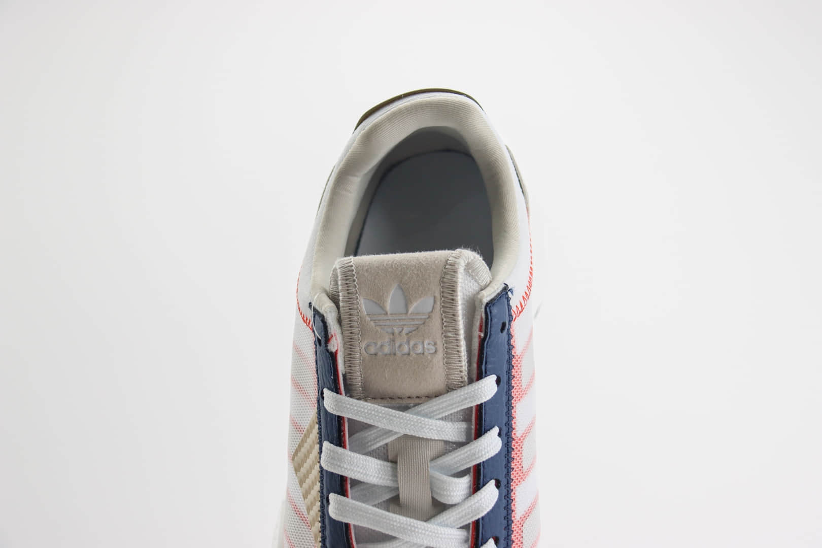 阿迪达斯adidas Retropy P9纯原版本白红蓝爆米花Boost跑鞋 莆田阿迪达斯货源 货号:GW9332