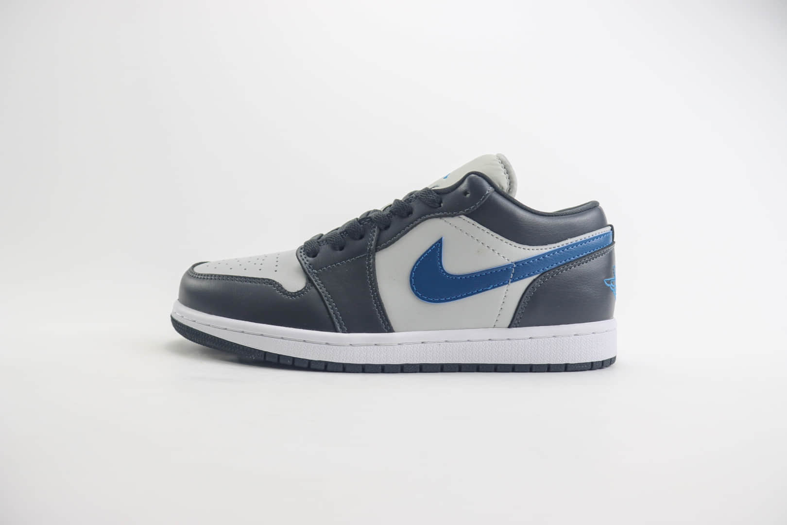 乔丹Air Jordan 1 Low纯原版本低帮AJ1白黑蓝篮球鞋 莆田AJ货源 (ID:102782) - 图片1
