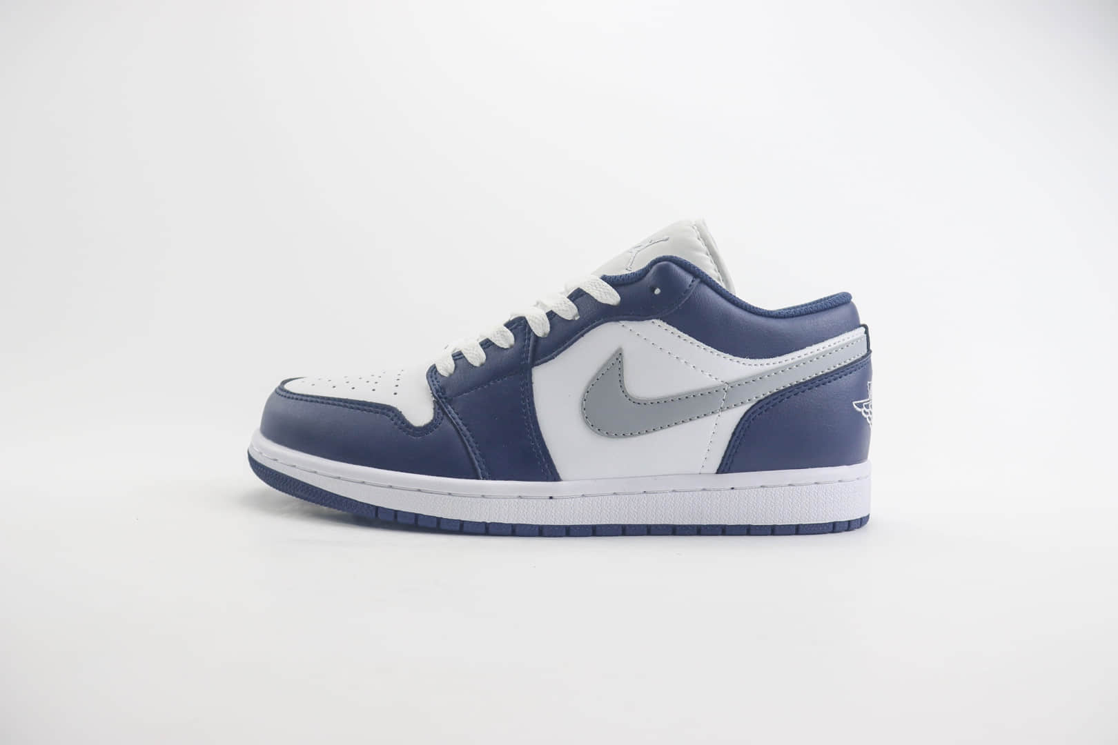 乔丹Air Jordan 1 Low纯原版本低帮AJ1白海军蓝板鞋 莆田AJ货源 货号:553558-141