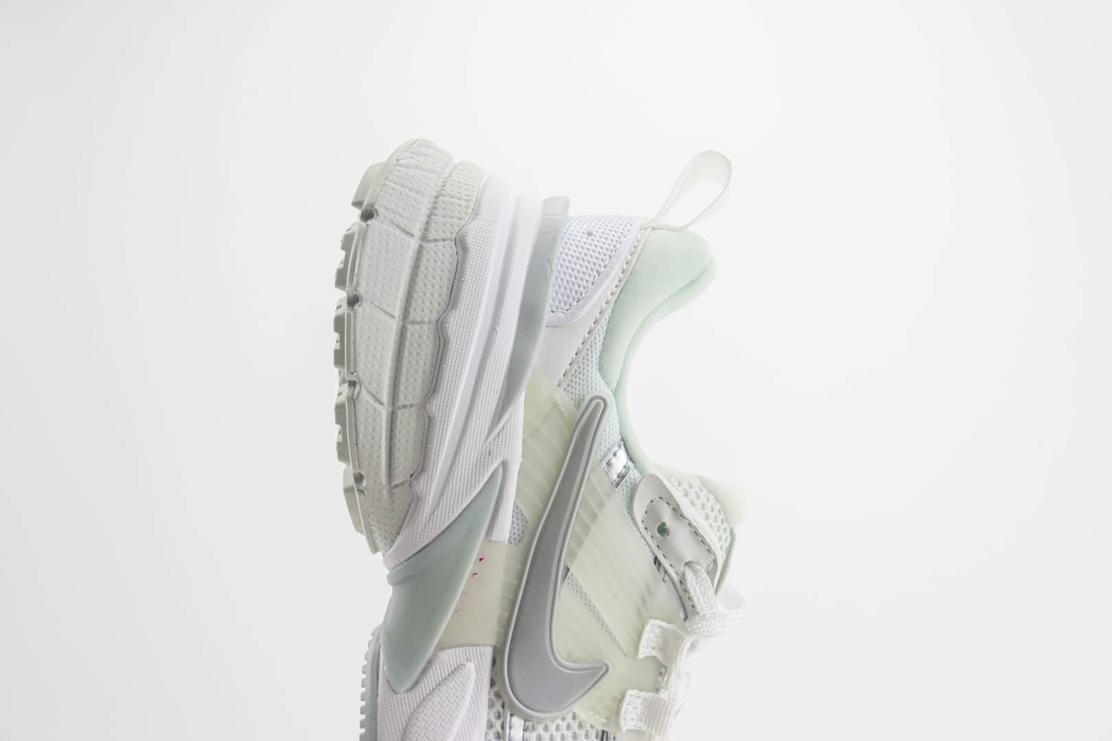 耐克Nike V2K Runtekk纯原版本V2K白银色复古跑鞋 莆田耐克货源 货号:FD0736-104