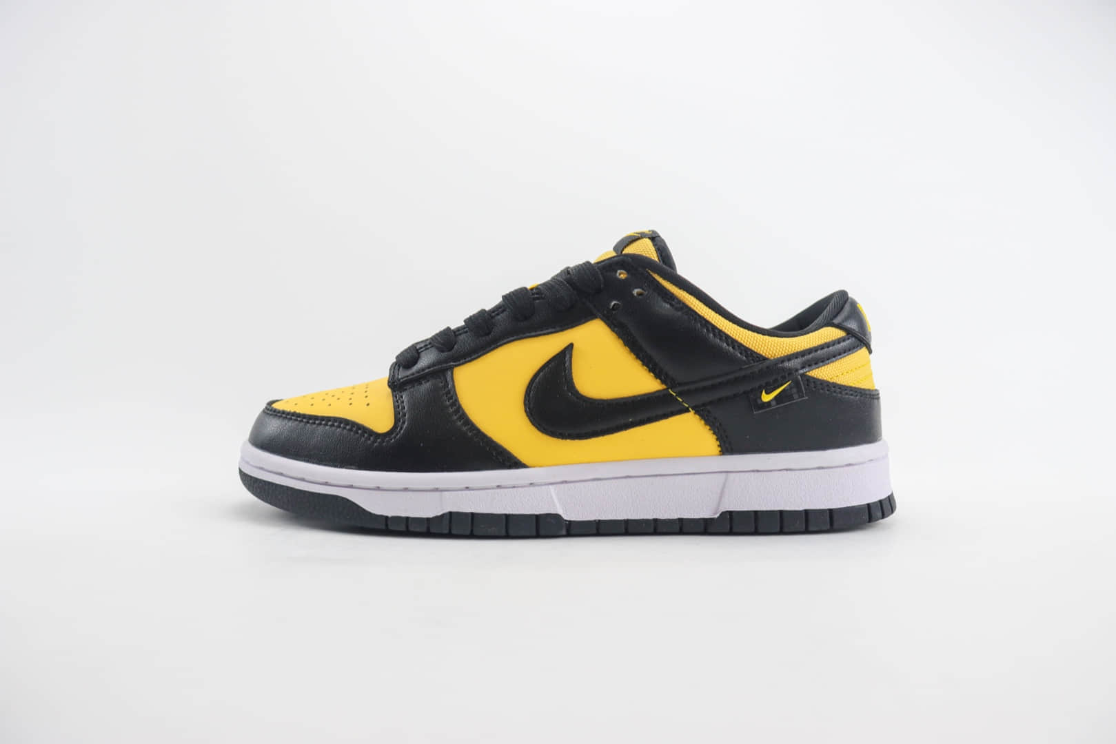 耐克Nike SB Dunk Low纯原版本低帮SB Dunk黑黄色板鞋 莆田耐克代理 (ID:102955) - 图片1