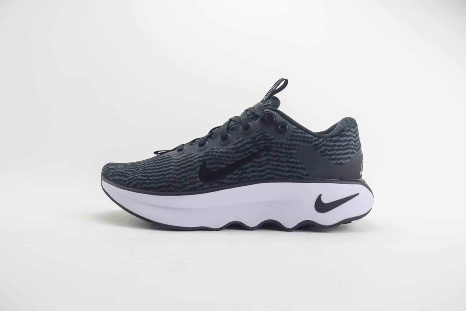 耐克Nike WMNS Motiva纯原版本黑白马拉松波浪鞋 莆田耐克代理 (ID:103017) - 图片1