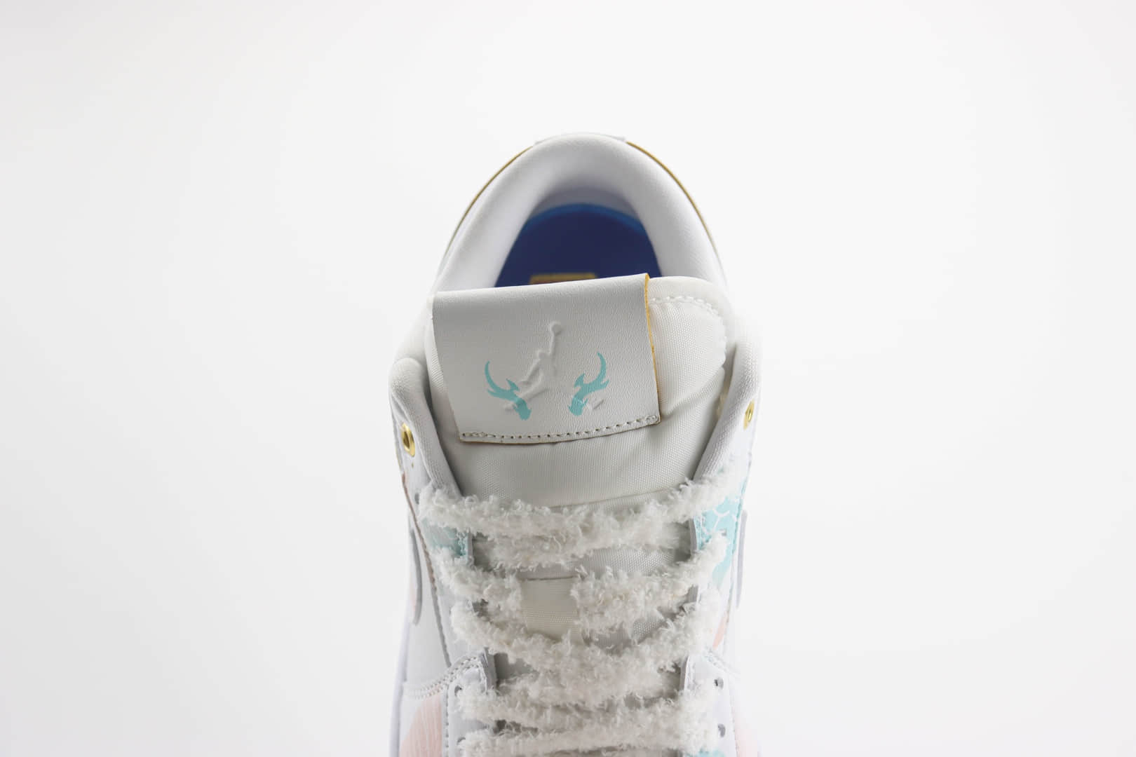 乔丹Air Jordan 1 Retro Low纯原版本低帮AJ1龙年限定CNY青帘烟雨板鞋 莆田AJ货源 货号:FN8901-164