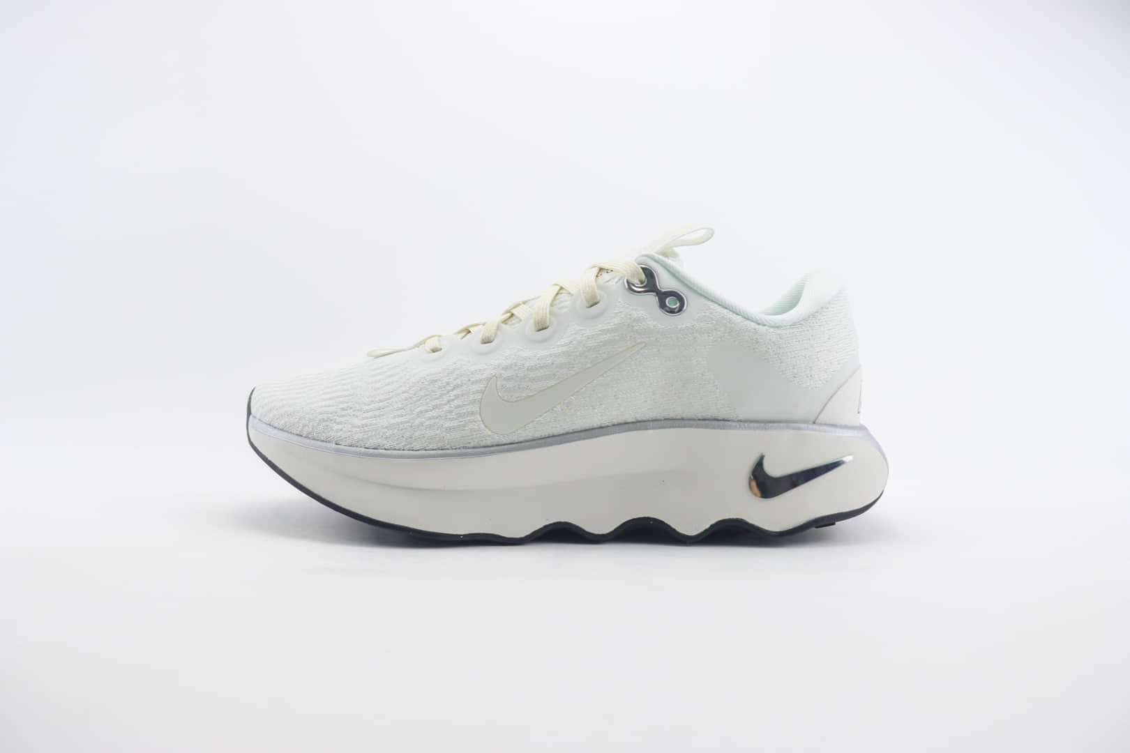 耐克Nike Motiva纯原版本白色马拉松波浪鞋 莆田耐克货源 (ID:103166) - 图片1