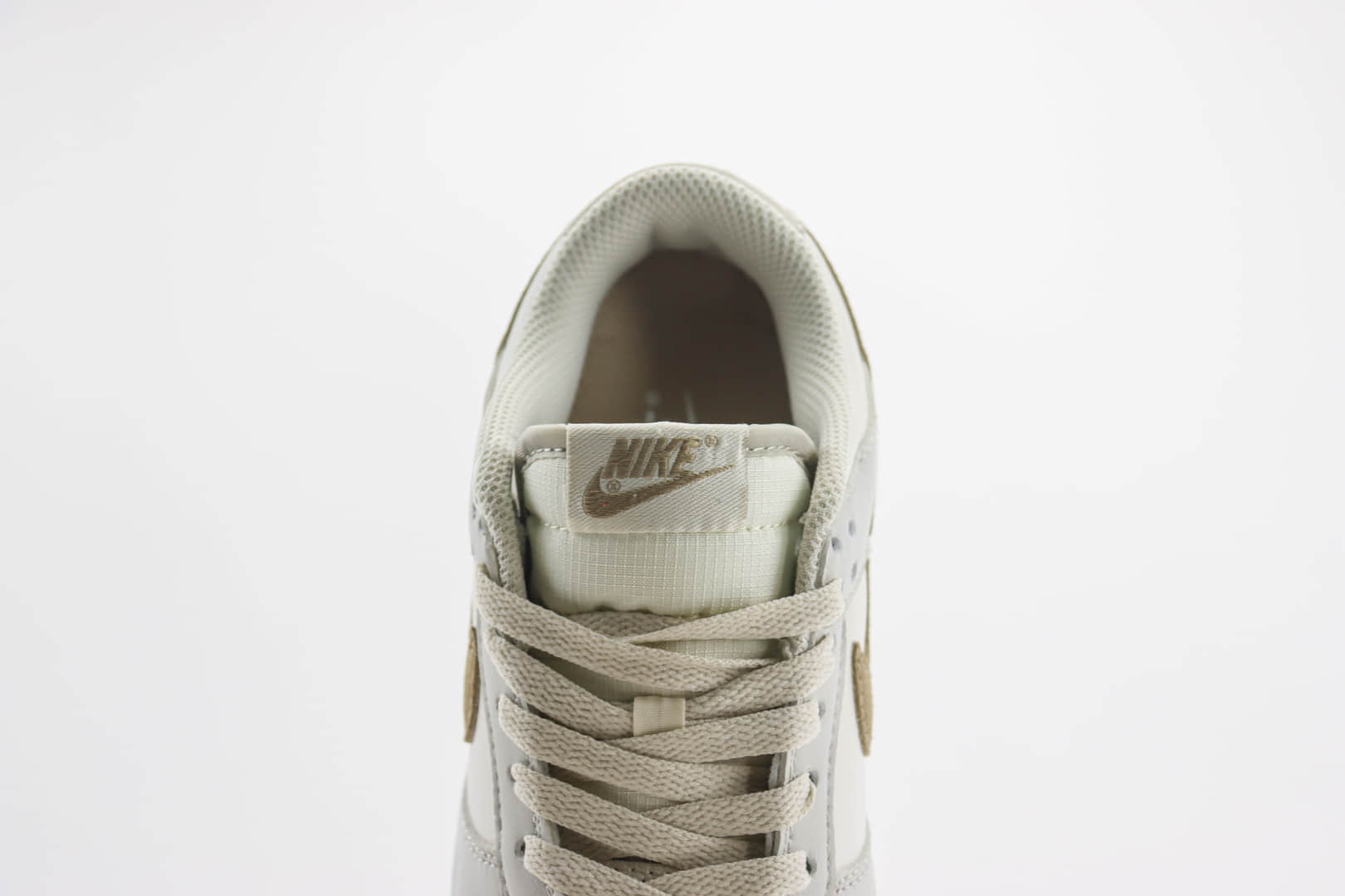 耐克Nike SB Dunk Low纯原版本低帮SB Dunk灰棕色板鞋 莆田耐克货源 货号:FJ4188-001
