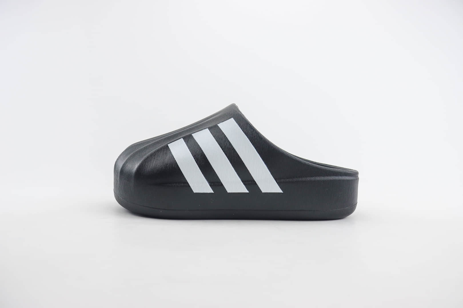 阿迪达斯adidas adiFOM Superstar Mule纯原版本贝壳头黑白一脚蹬半拖鸭掌鞋 莆田阿迪达斯货源 货号:IG8277