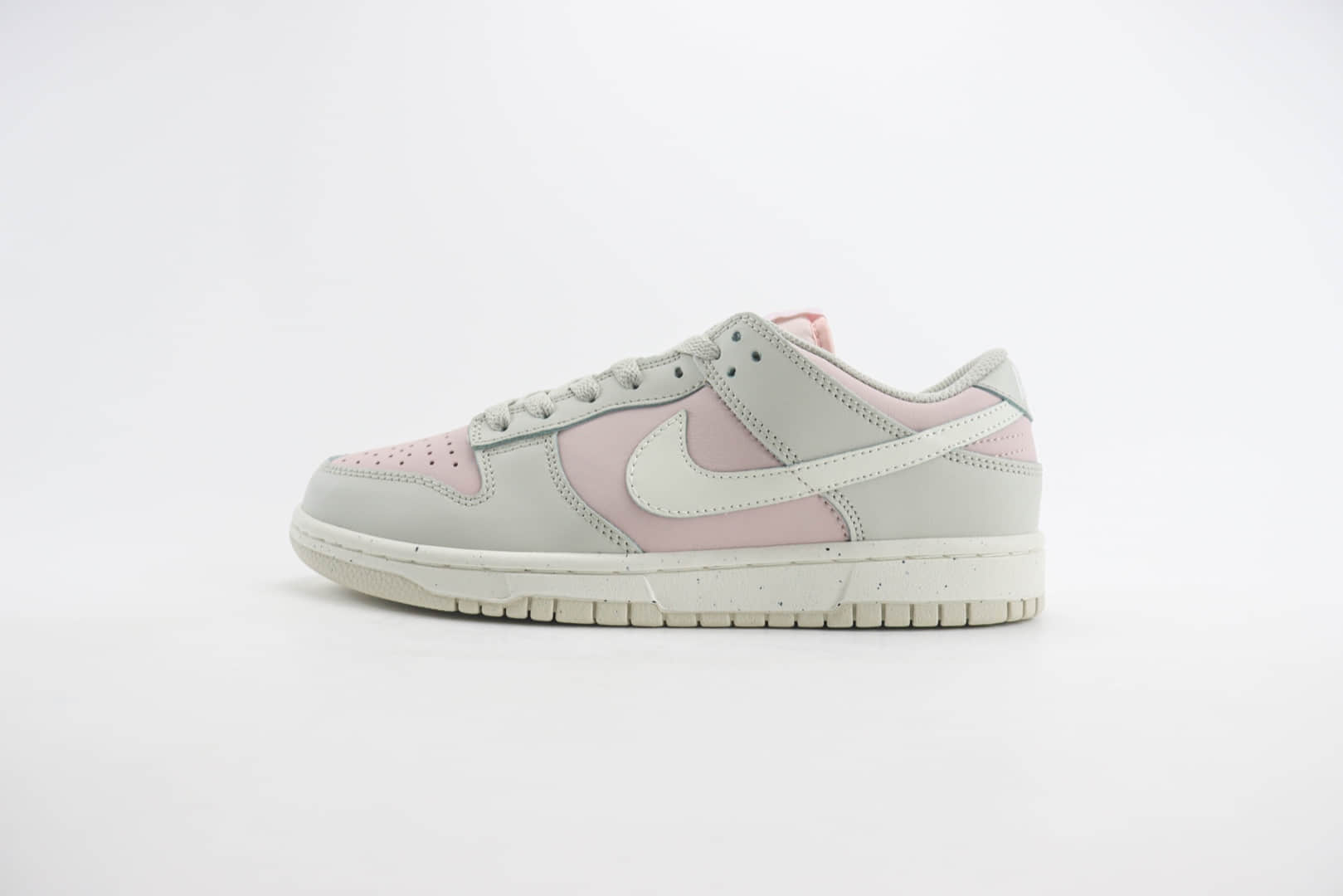 耐克Nike SB Dunk Low纯原版本低帮SB Dunk灰粉色滑板板鞋 莆田耐克工厂 货号:DD1873-001