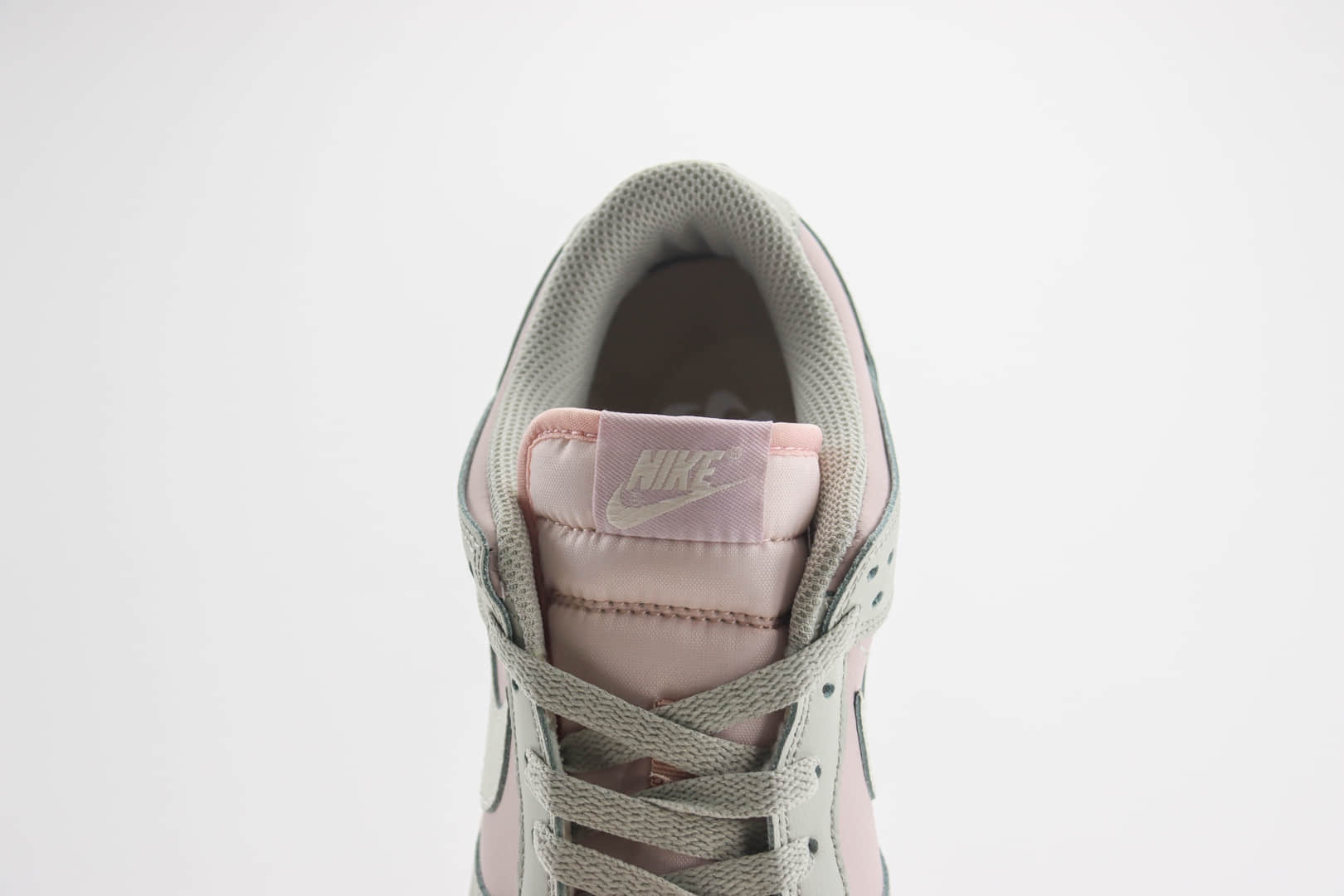耐克Nike SB Dunk Low纯原版本低帮SB Dunk灰粉色滑板板鞋 莆田耐克工厂 货号:DD1873-001