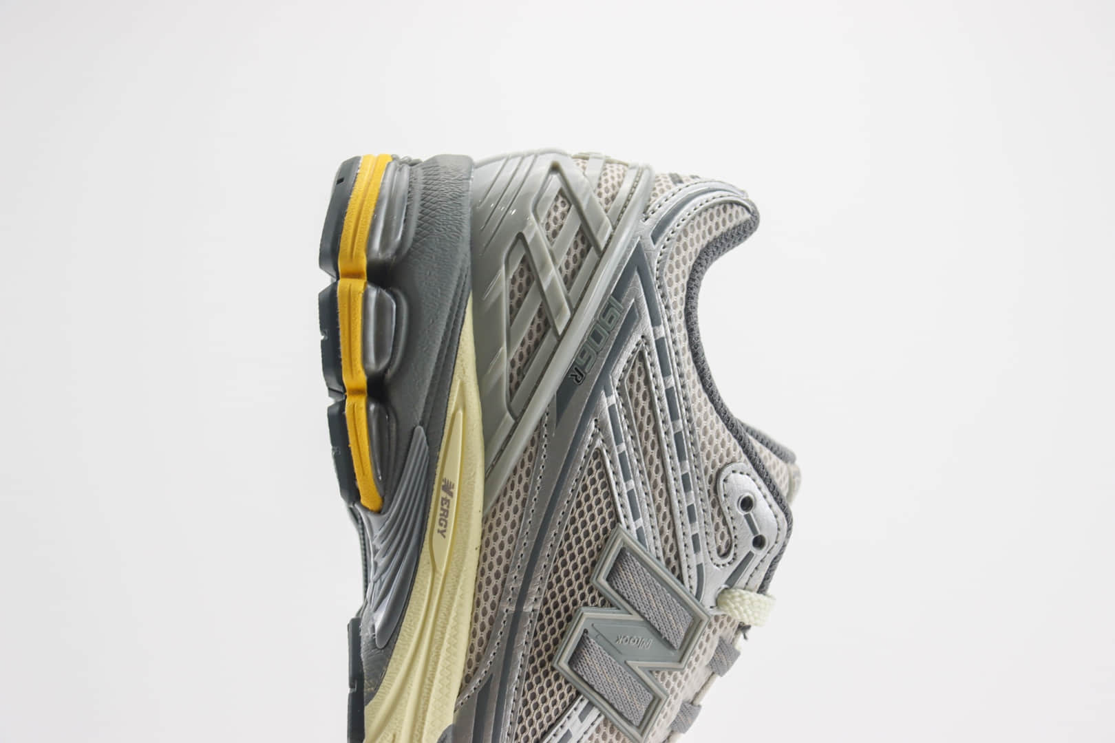 新百伦New Balance 1906纯原版本NB1906灰紫色复古运动鞋 莆田新百伦货源 货号:M1906RRD
