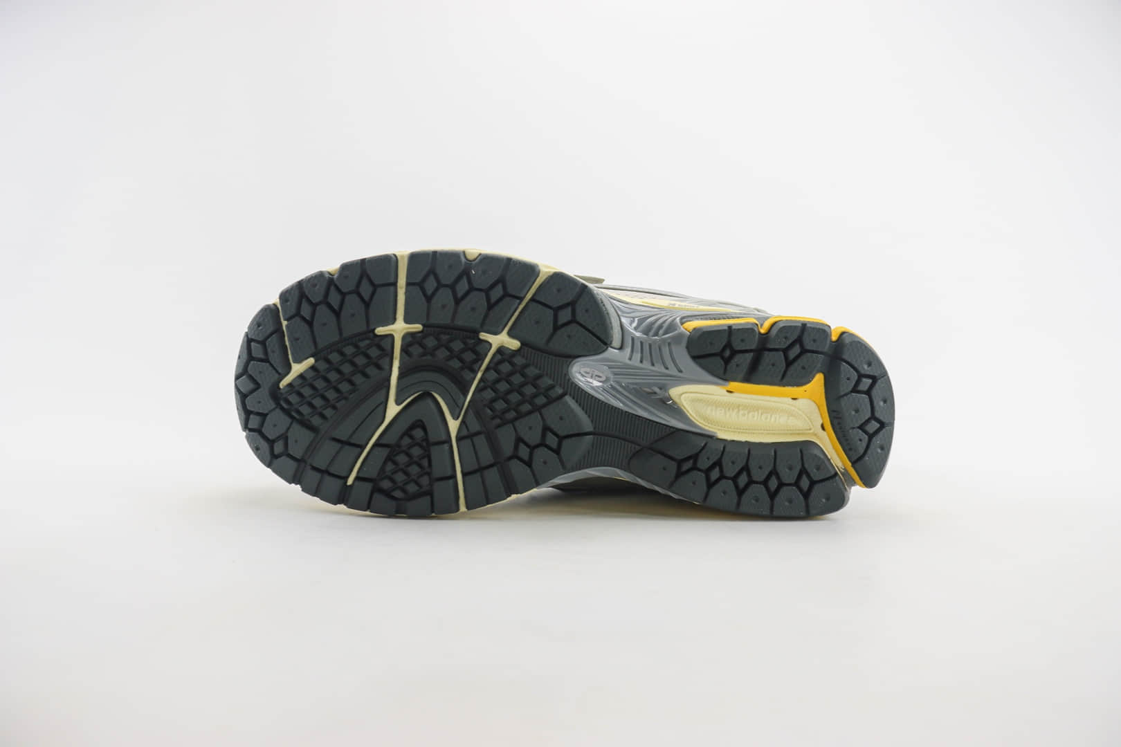 新百伦New Balance 1906纯原版本NB1906灰紫色复古运动鞋 莆田新百伦货源 货号:M1906RRD
