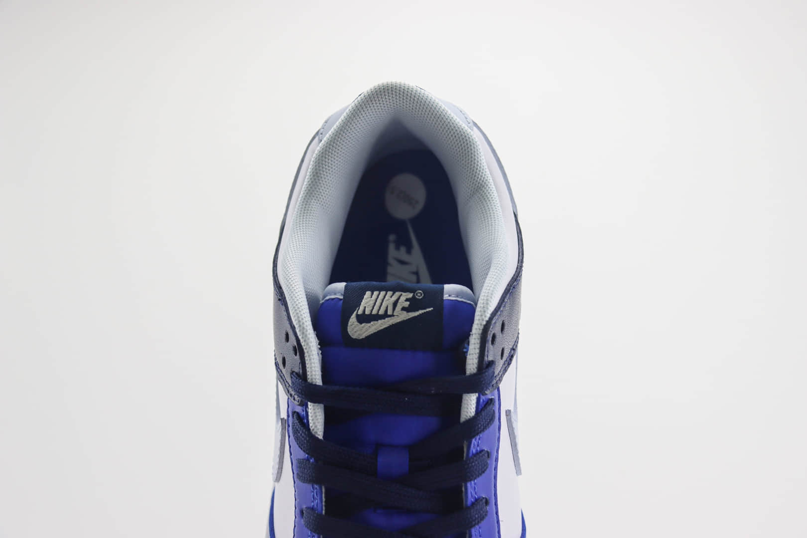 耐克Nike SB Dunk Low纯原版本低帮SB Dunk白灰蓝拼接滑板板鞋 莆田耐克代理 货号:FQ8826-100