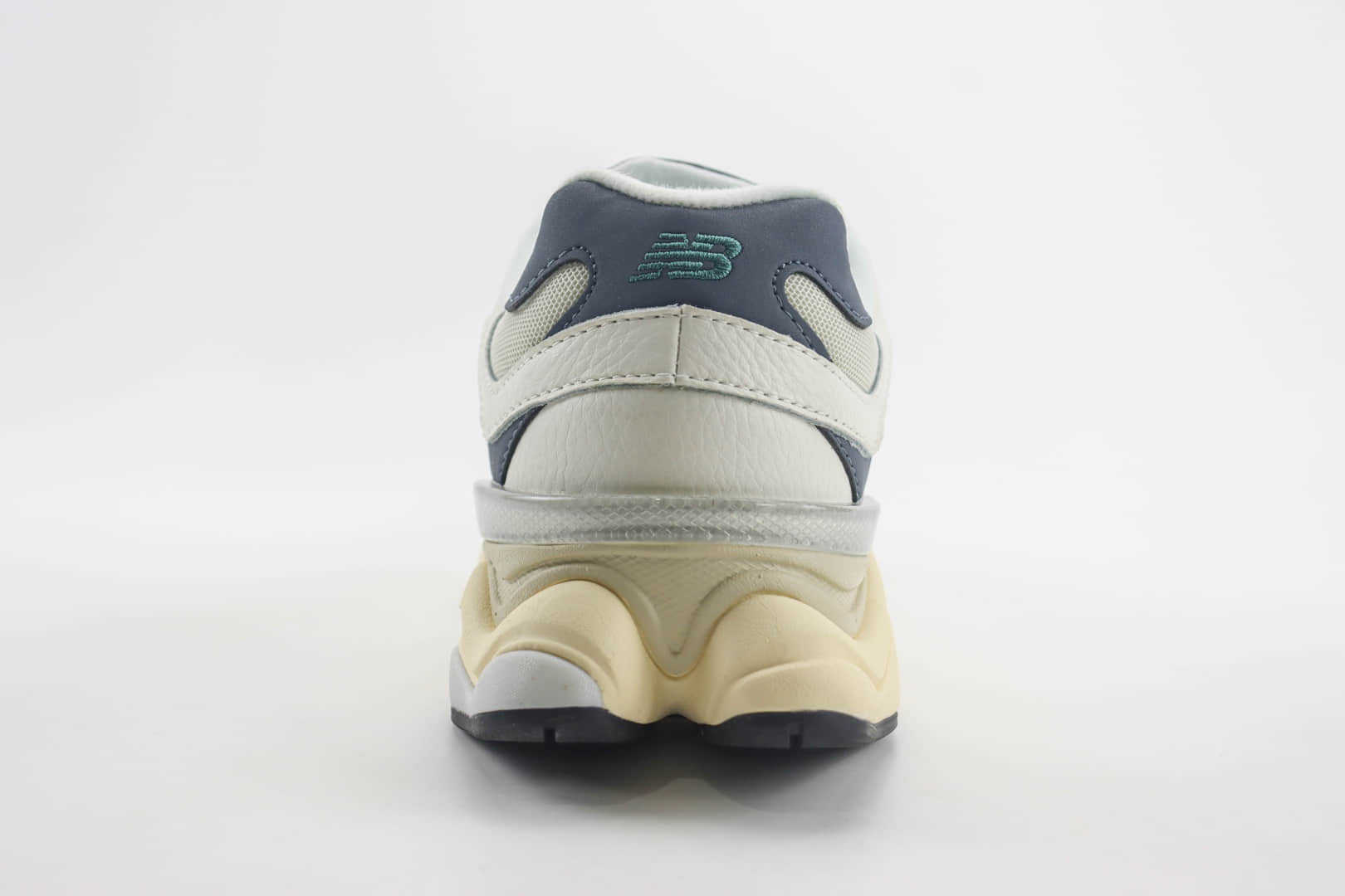 新百伦New Balance 9060纯原版本NB9060白蓝绿复古慢跑鞋 莆田新百伦货源 货号:U9060ESD