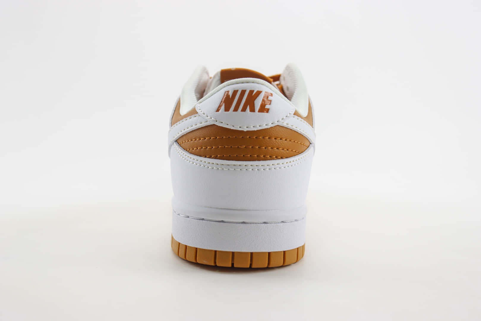 耐克Nike SB Dunk Low纯原版本低帮SB Dunk白棕色滑板板鞋 莆田耐克代理 货号:FQ6965-700