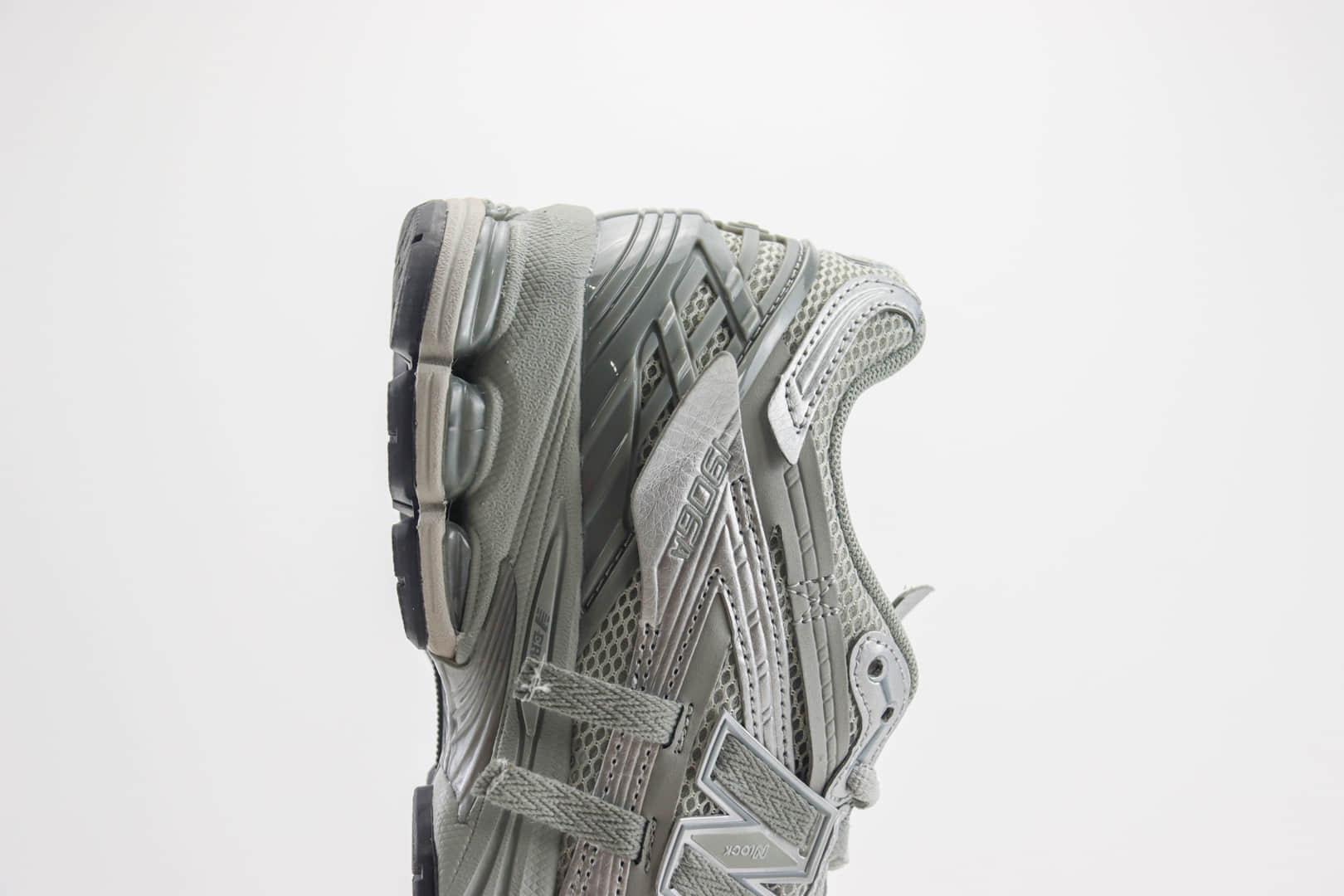 新百伦New Balance 1906纯原版本NB1906灰银色复古老爹鞋 莆田新百伦货源 货号:M1906AG
