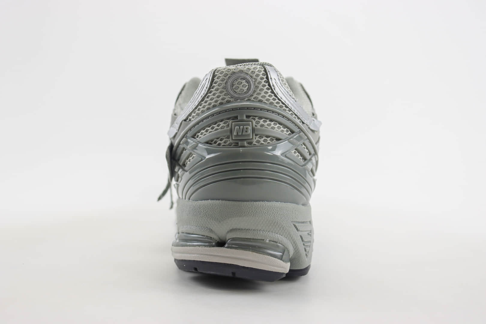 新百伦New Balance 1906纯原版本NB1906灰银色复古老爹鞋 莆田新百伦货源 货号:M1906AG