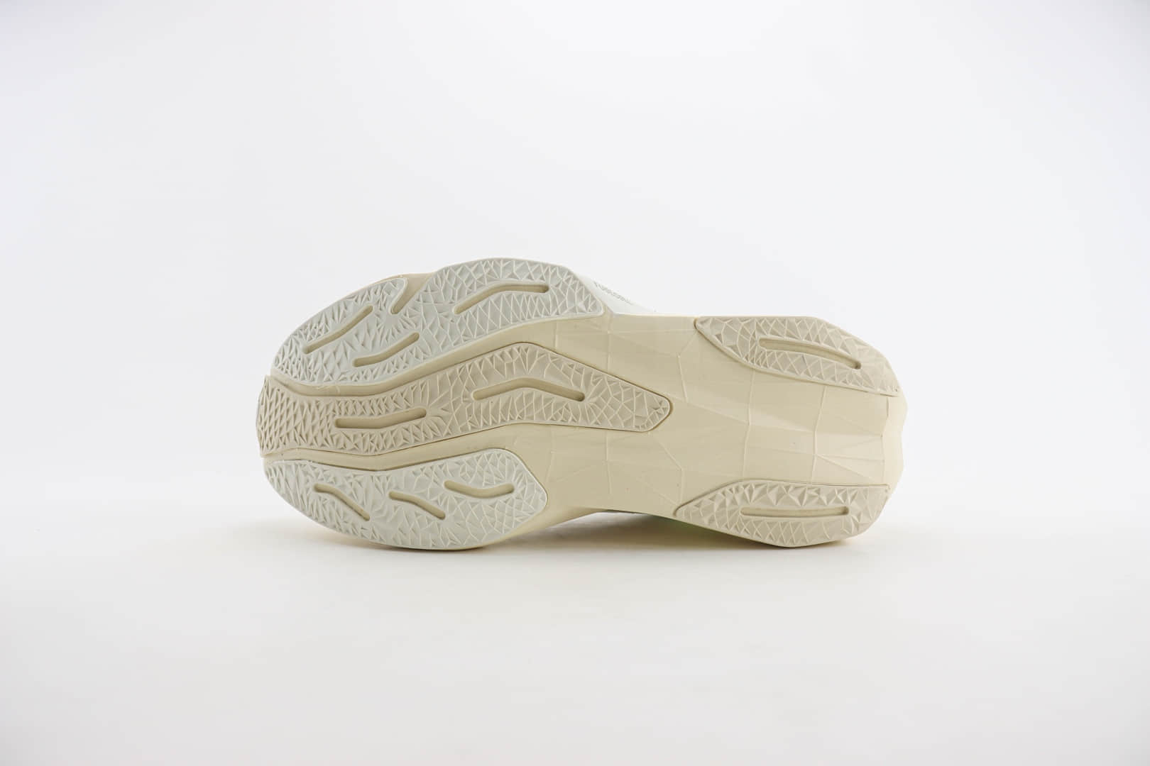 新百伦New Balance FuelCell Rebel V4纯原版本白色轻便跑步鞋 莆田新百伦货源 货号:WFCXLJ4