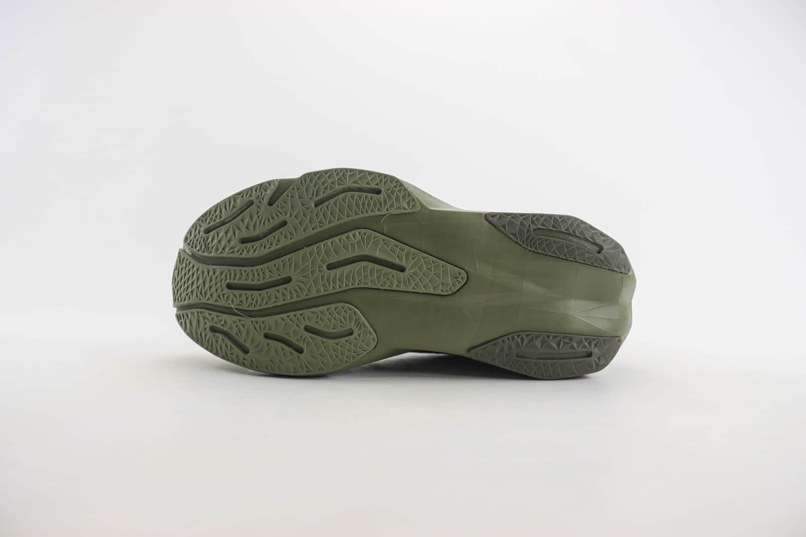 新百伦New Balance FuelCell Rebel V4纯原版本军绿色NB轻跑鞋 莆田新百伦货源 货号：MFCXLF4