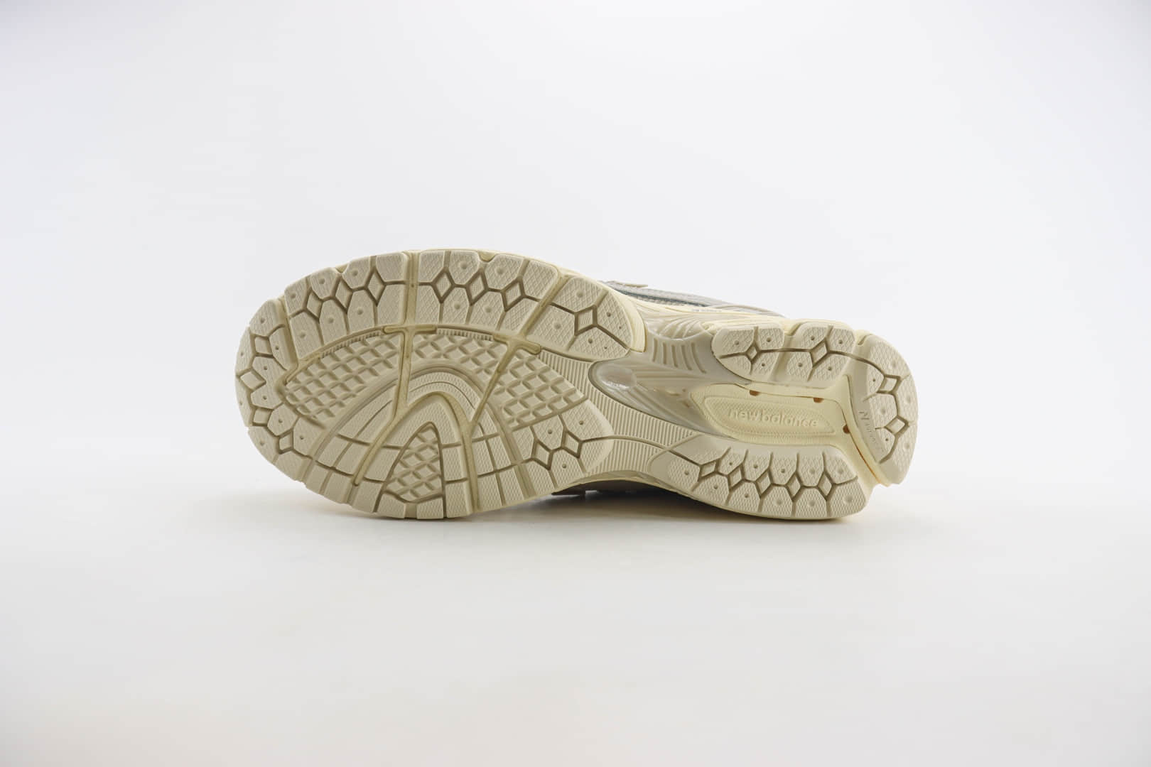 新百伦New Balance 1906纯原版本NB1906米灰色复古慢跑鞋 莆田复刻鞋货源 货号:M1906RPA