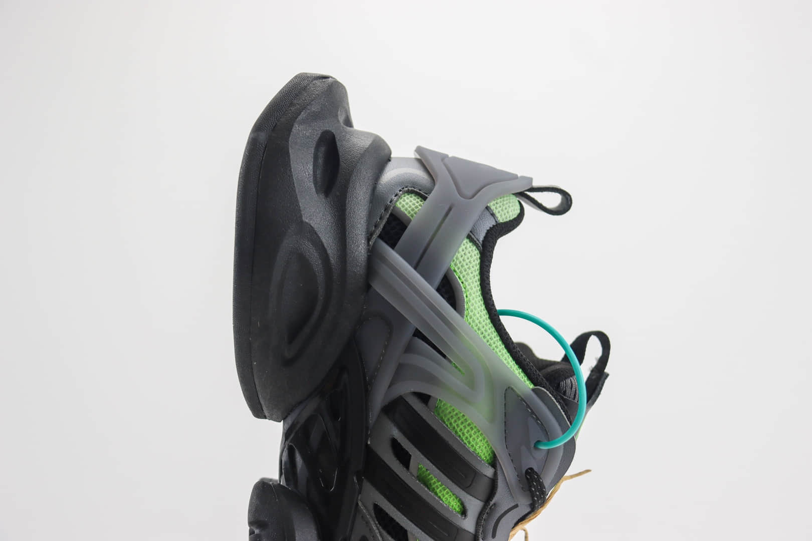 阿迪达斯adidas Vento XLG Runner Deluxe纯原版本灰黑绿科技感跑鞋 莆田阿迪达斯货源 货号:JP5764