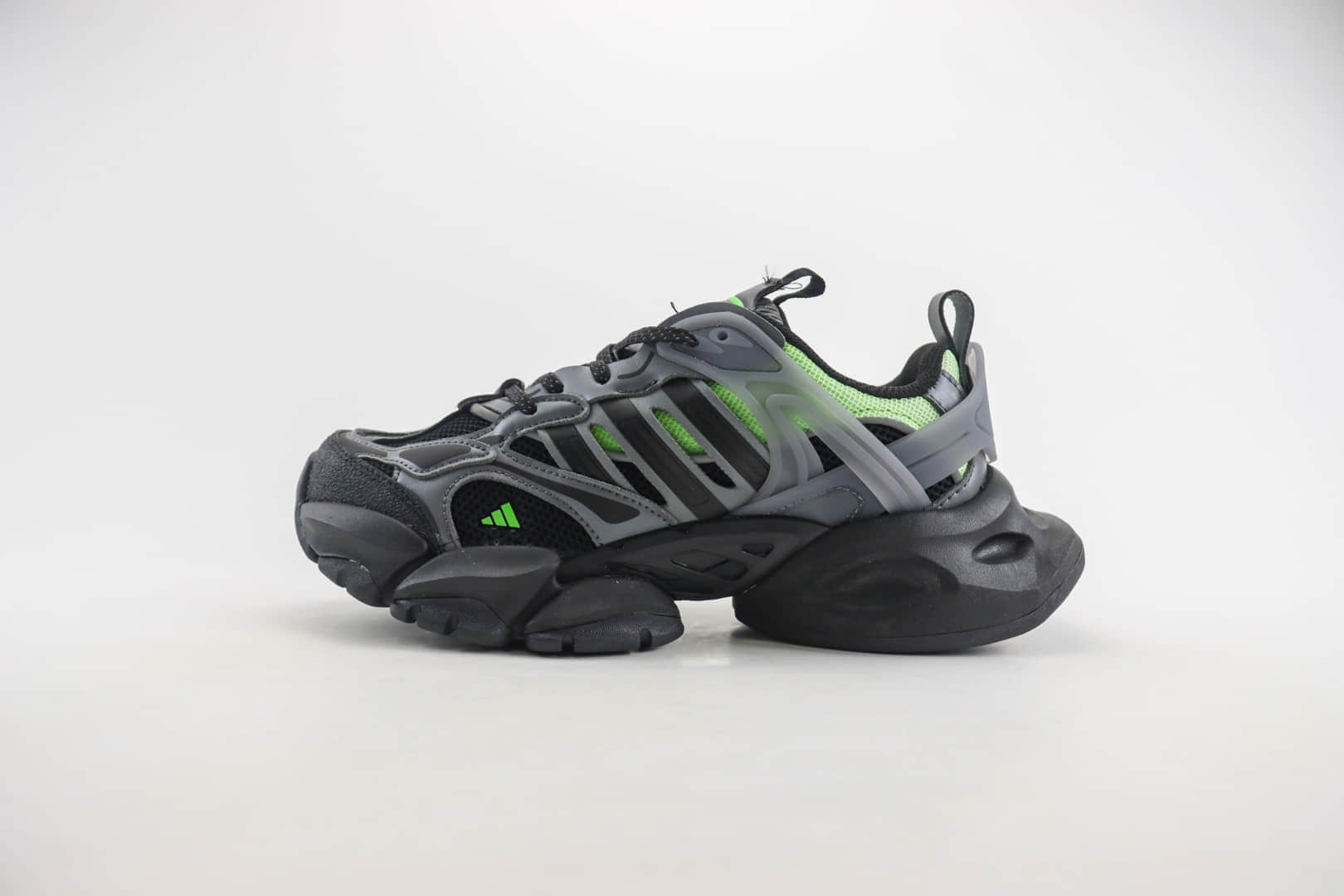 阿迪达斯adidas Vento XLG Runner Deluxe纯原版本灰黑绿科技感跑鞋 莆田阿迪达斯货源 货号:JP5764