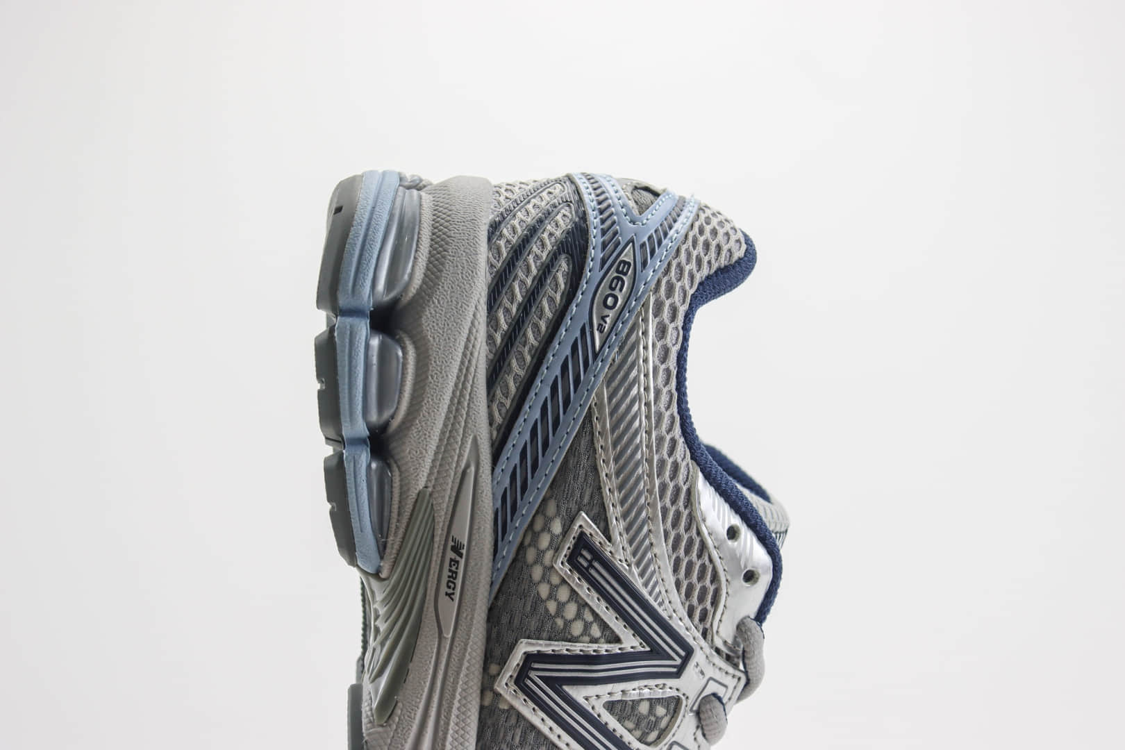 新百伦New Balance 860 V2纯原版本NB860 V2灰蓝色复古老爹鞋 莆田新百伦货源 货号:ML860BB2
