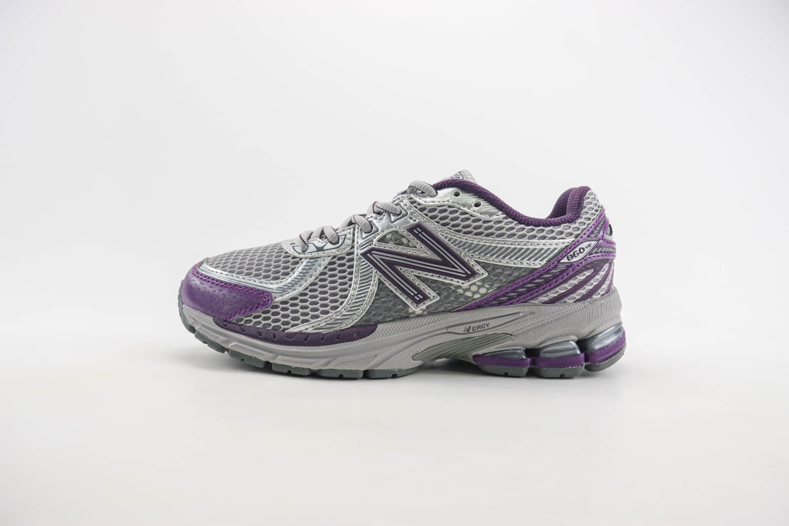 新百伦New Balance 860 V2纯原版本灰紫色NB860 V2复古老爹鞋 莆田新百伦货源 货号:ML860PP2
