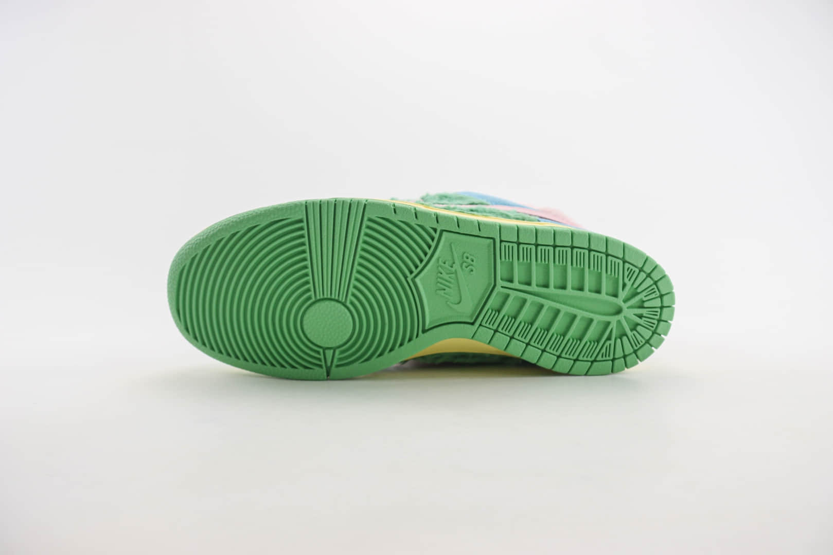 耐克Nike SB Dunk Low纯原版本低帮SB Dunk丑小鸭蓝绿粉板鞋 莆田耐克货源 货号:FN6040-400