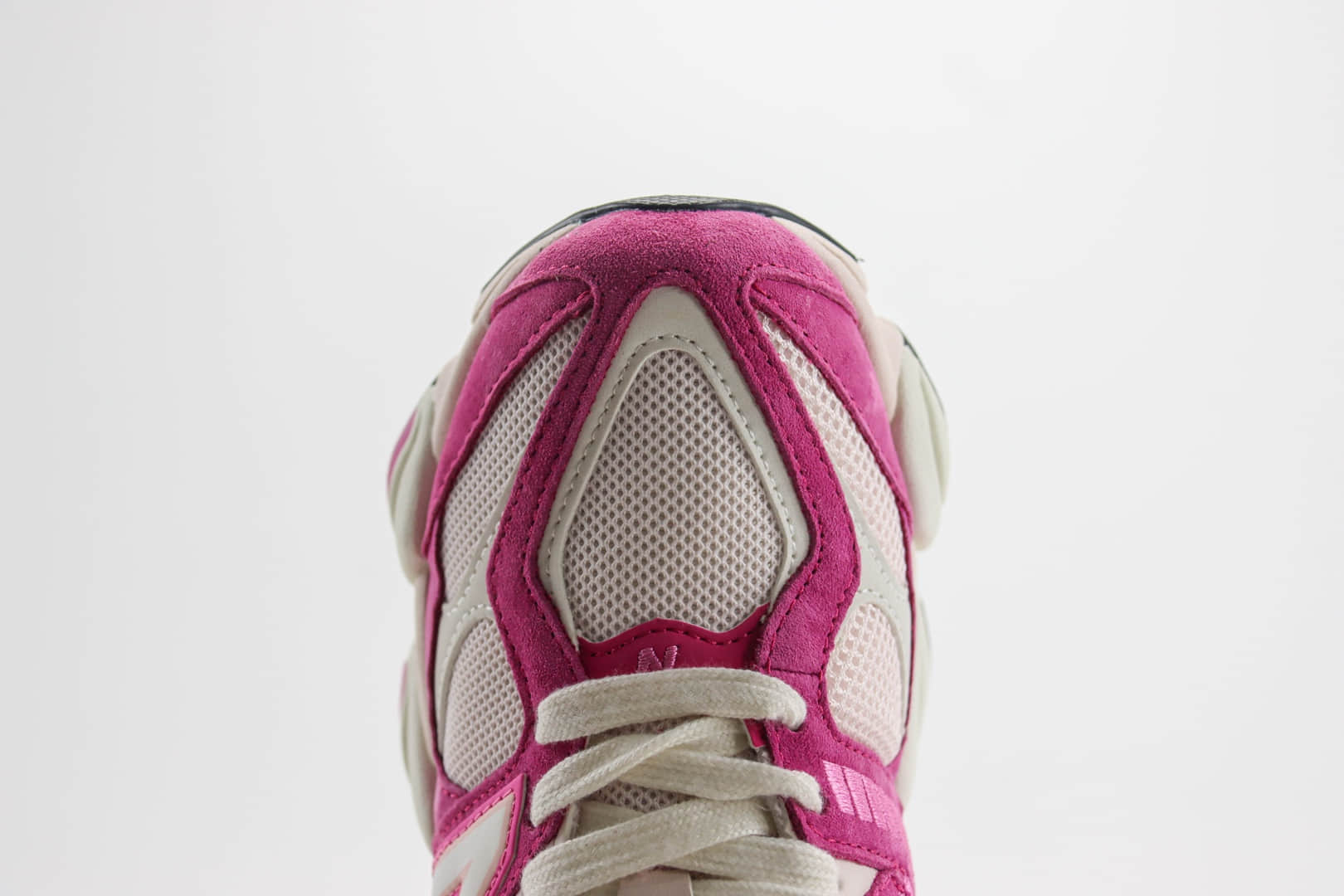 新百伦New Balance 9060纯原版本玫粉色NB9060复古慢跑鞋 莆田新百伦货源 货号:U9060FP