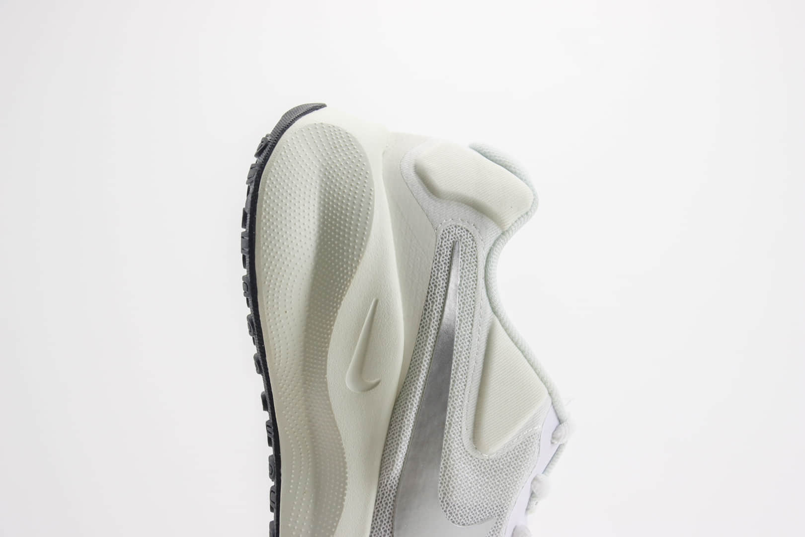 耐克Nike Revolution 7 Wide纯原版本白色网面跑鞋 莆田复刻鞋货源 货号:FB2208-101