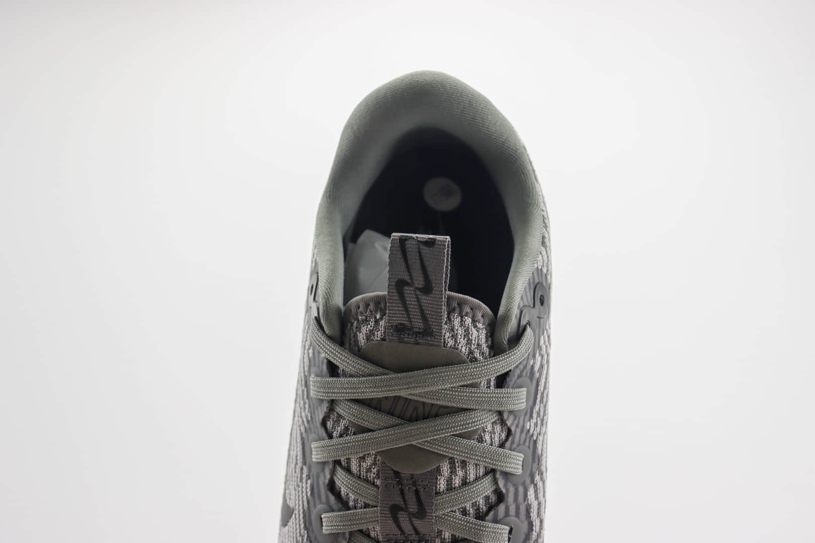 耐克Nike Motiva纯原版本灰色波浪缓震跑鞋 莆田复刻鞋货源 货号:DV1237-002
