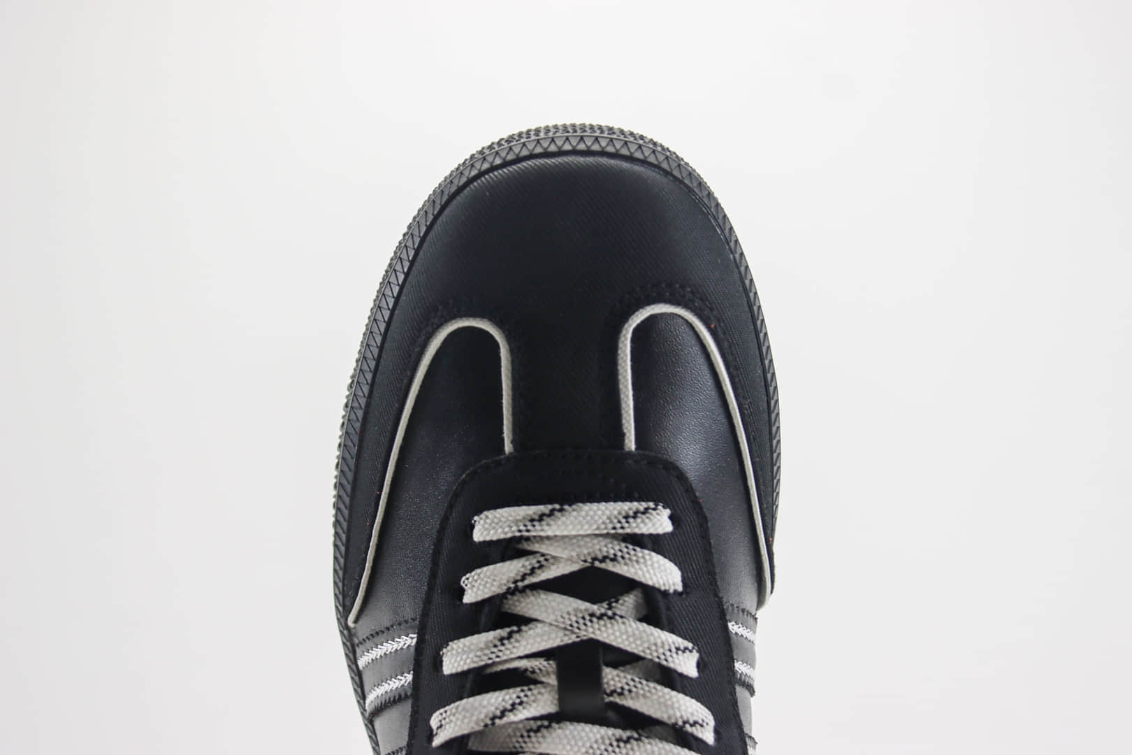 阿迪达斯adidas originals Samba OG纯原版本黑白银桑巴德训鞋 莆田阿迪达斯货源 货号:IF3918
